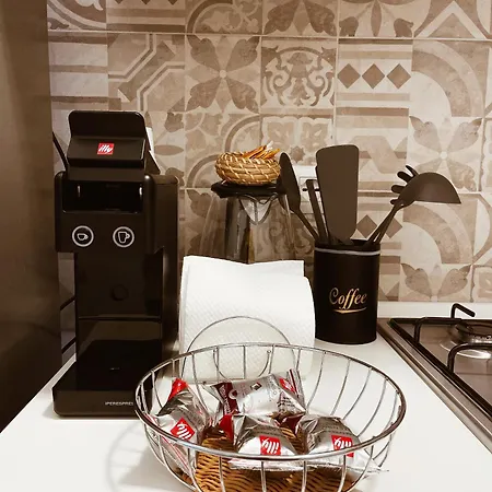 Lucy's Roof 公寓 *